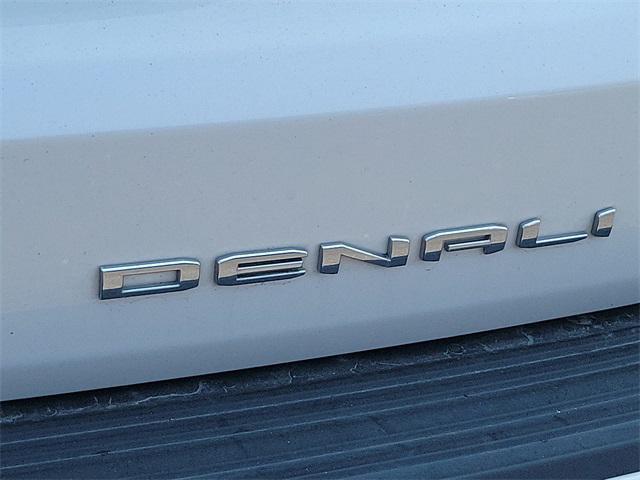 2021 GMC Yukon XL 4WD Denali