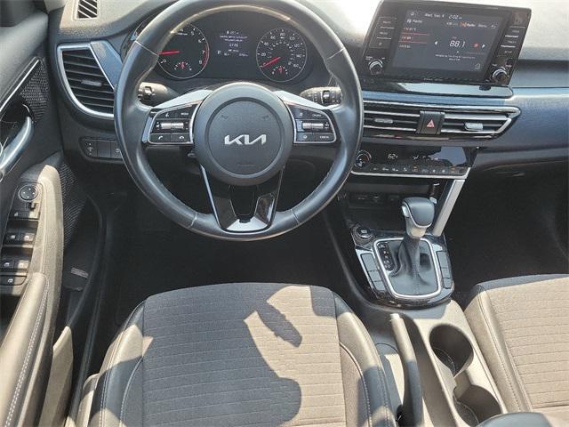 2023 Kia Seltos S