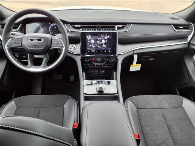 2025 Jeep Grand Cherokee GRAND CHEROKEE L ALTITUDE X 4X2