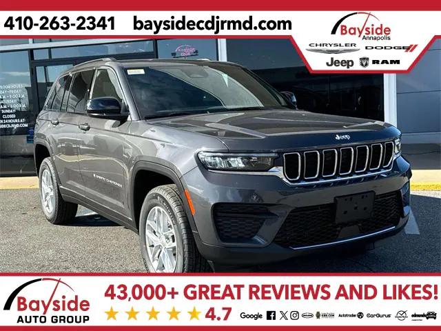 2025 Jeep Grand Cherokee GRAND CHEROKEE LAREDO X 4X4