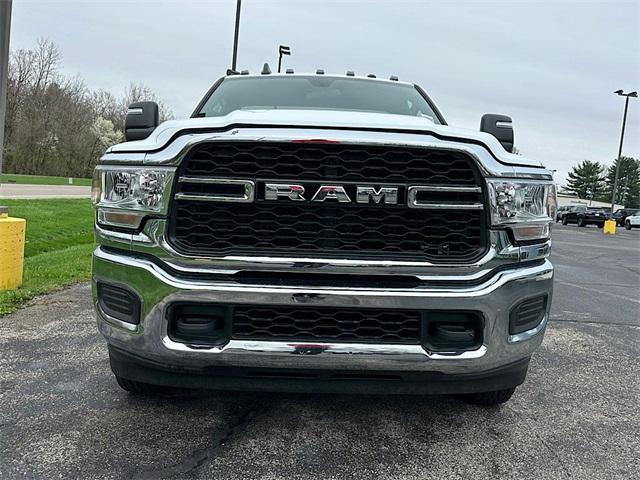 2024 RAM Ram 3500 Chassis Cab RAM 3500 TRADESMAN CHASSIS REGULAR CAB 4X4 84 CA