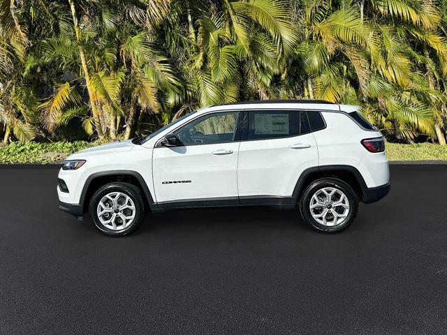 2025 Jeep Compass COMPASS LATITUDE 4X4