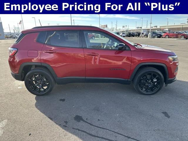 2025 Jeep Compass COMPASS LATITUDE 4X4