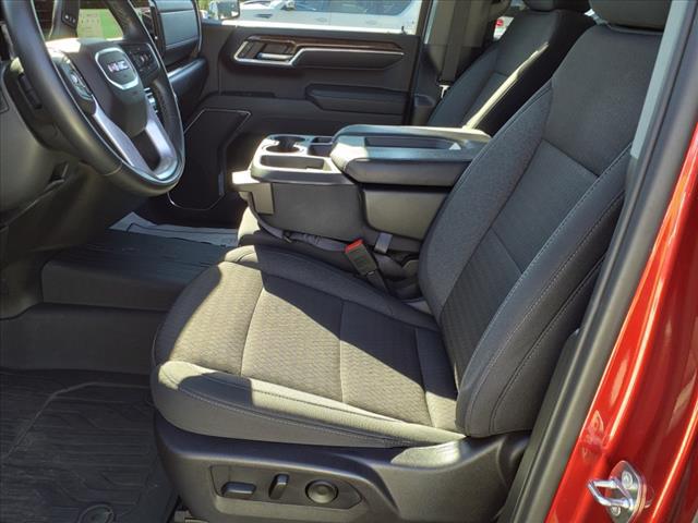 2024 GMC Sierra 1500 4WD Crew Cab Short Box Elevation with 3SB