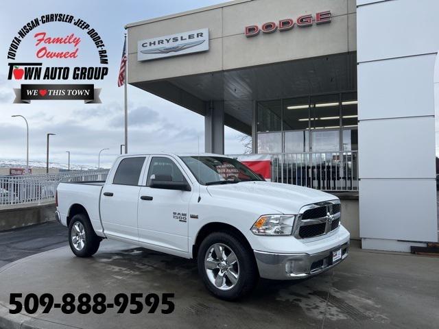 2024 RAM Ram 1500 Classic RAM 1500 CLASSIC TRADESMAN CREW CAB 4X4 57 BOX 2024 RAM Ram 1500 Classic RAM 1500 CLASSIC TRADESMAN CREW CAB 4X4 57 BOX