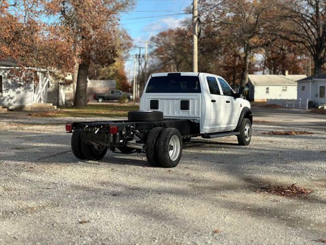 2024 RAM Ram 5500 Chassis Cab RAM 5500 TRADESMAN CHASSIS CREW CAB 4X4 84 CA 2024 RAM Ram 5500 Chassis Cab RAM 5500 TRADESMAN CHASSIS CREW CAB 4X4 84 CA
