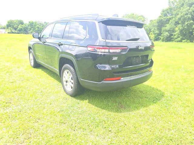 2022 Jeep Grand Cherokee L Laredo 4x2