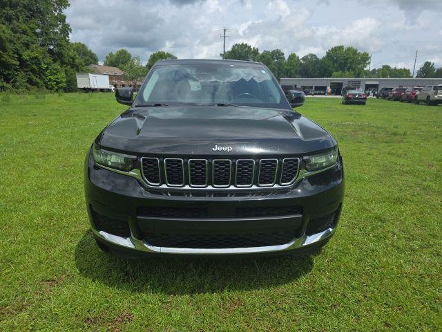 2022 Jeep Grand Cherokee L Laredo 4x2