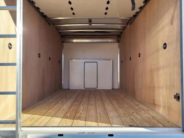 2025 Ford E-350 Cutaway E-Series Cutaway