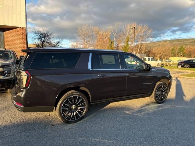 2025 Chevrolet Suburban 4WD High Country