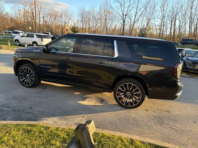 2025 Chevrolet Suburban 4WD High Country