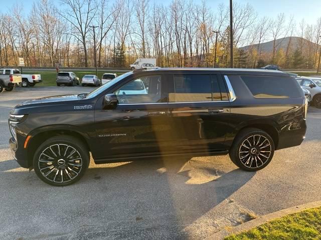 2025 Chevrolet Suburban 4WD High Country