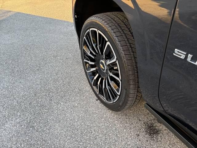 2025 Chevrolet Suburban 4WD High Country