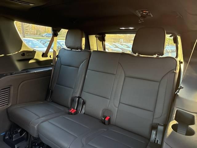 2025 Chevrolet Suburban 4WD High Country