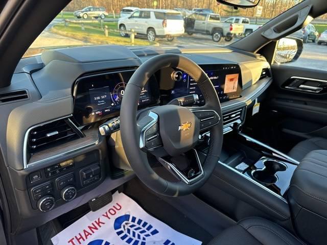 2025 Chevrolet Suburban 4WD High Country