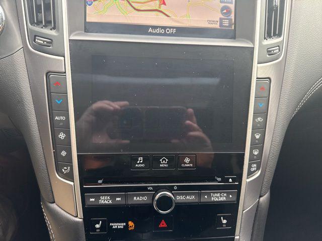 2022 INFINITI Q60 LUXE AWD