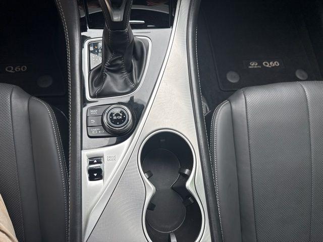 2022 INFINITI Q60 LUXE AWD