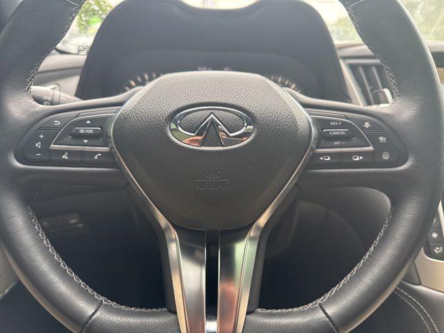 2022 INFINITI Q60 LUXE AWD