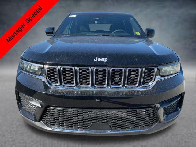 2025 Jeep Grand Cherokee Laredo X 4x4