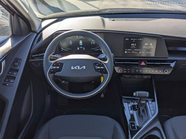 2025 Kia Niro LX