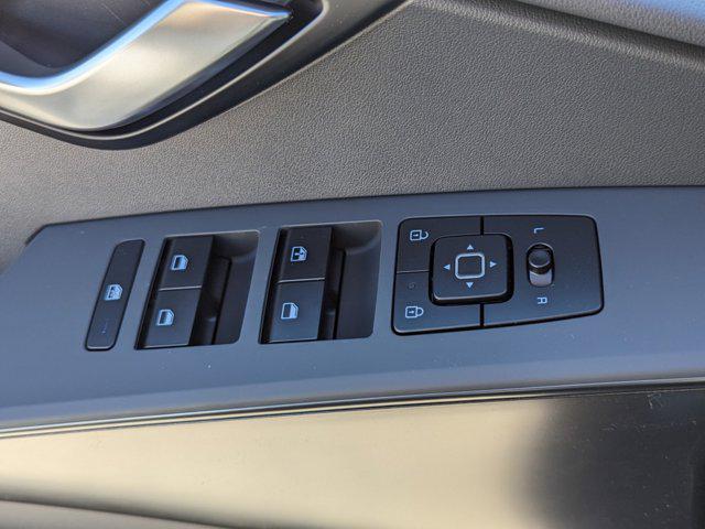 2025 Kia Niro LX