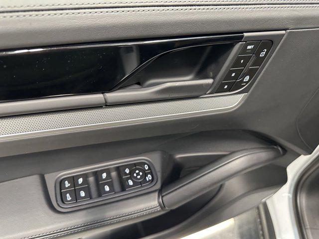 2025 Porsche Cayenne Cayenne