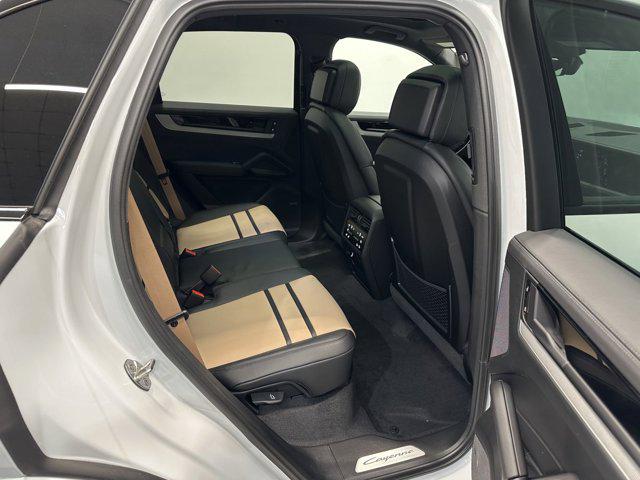 2025 Porsche Cayenne Cayenne