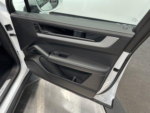 2025 Porsche Cayenne Cayenne