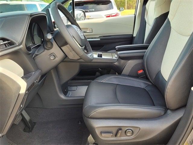 2025 Toyota Sienna Limited