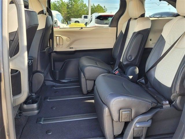 2025 Toyota Sienna Limited