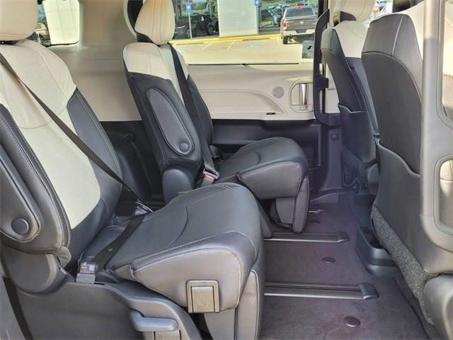 2025 Toyota Sienna Limited