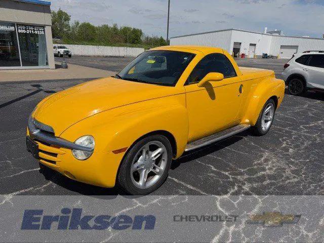 2004 Chevrolet SSR LS for sale in Milan, IL