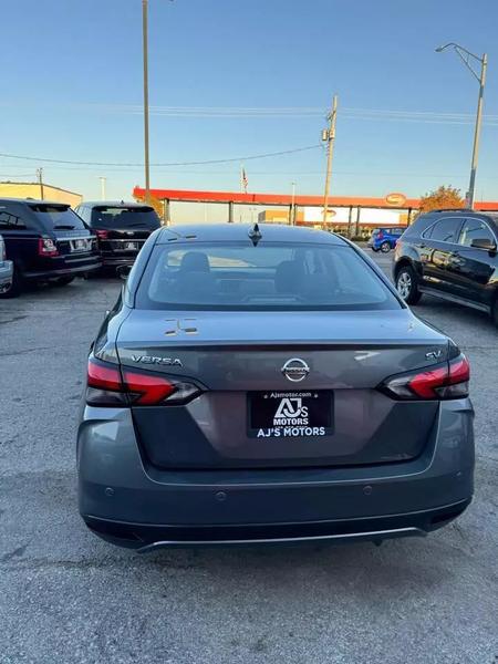 2021 Nissan Versa SV Xtronic CVT