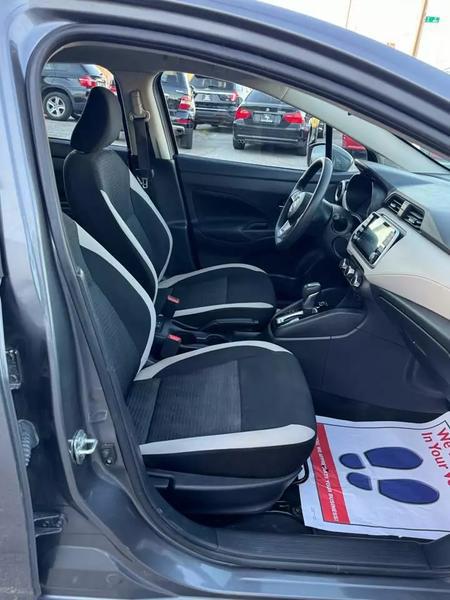 2021 Nissan Versa SV Xtronic CVT