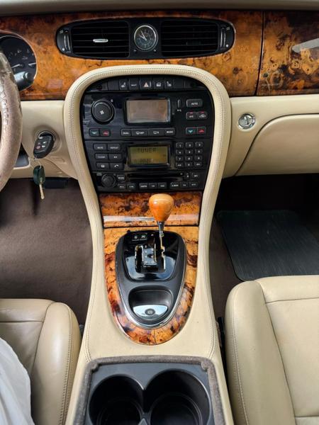 2005 Jaguar XJ XJ8 L