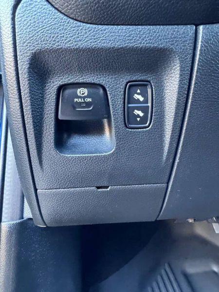 2023 Ram 1500 Laramie Crew Cab 4x4 5'7" Box