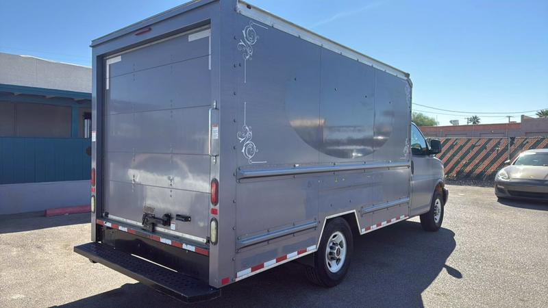 2015 GMC Savana Cutaway 3500