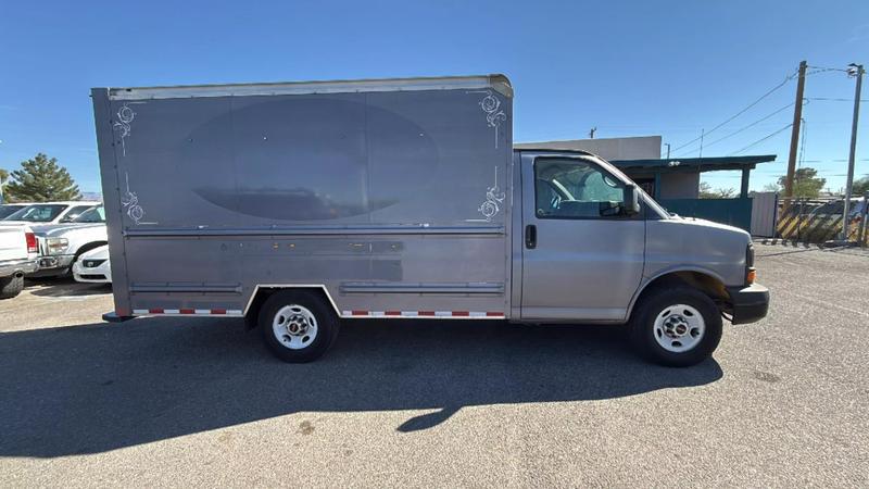 2015 GMC Savana Cutaway 3500
