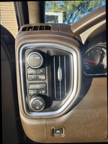 2021 Chevrolet Silverado 1500 4WD Crew Cab Short Bed LT