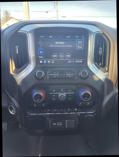 2021 Chevrolet Silverado 1500 4WD Crew Cab Short Bed LT