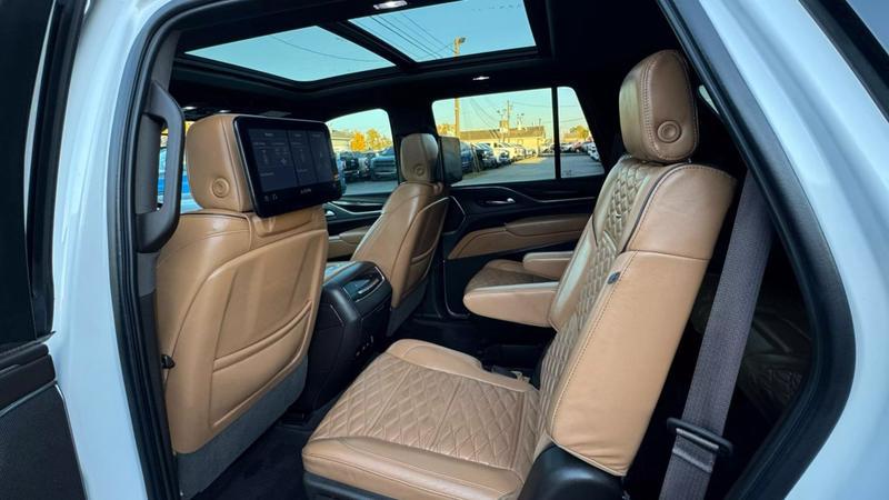 2021 Cadillac Escalade 2WD Premium Luxury