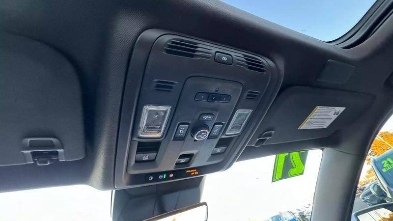 2021 Cadillac Escalade 2WD Premium Luxury