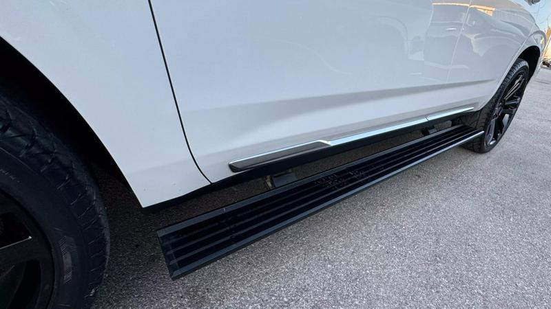 2021 Cadillac Escalade 2WD Premium Luxury