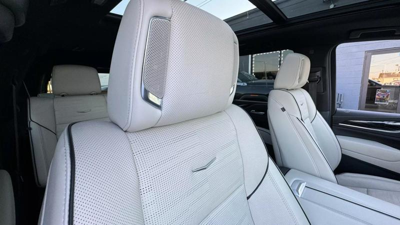 2021 Cadillac Escalade 4WD Sport