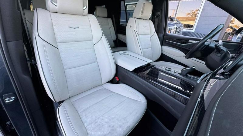 2021 Cadillac Escalade 4WD Sport