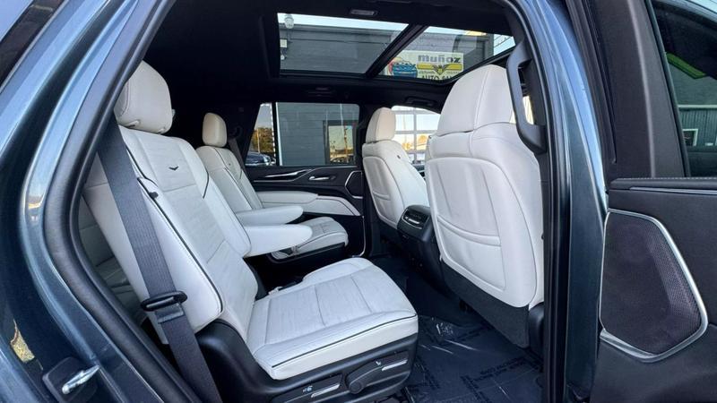 2021 Cadillac Escalade 4WD Sport