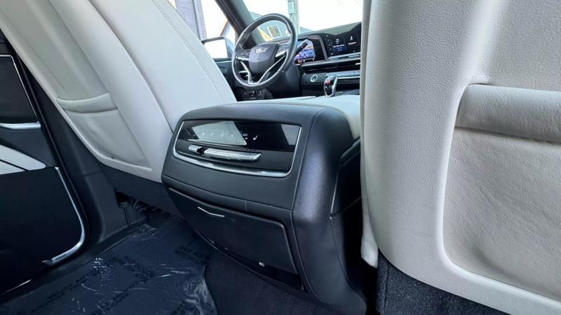 2021 Cadillac Escalade 4WD Sport