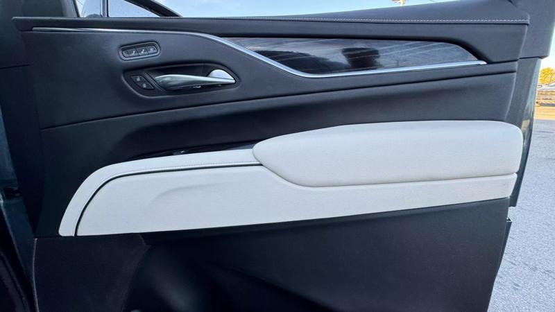 2021 Cadillac Escalade 4WD Sport