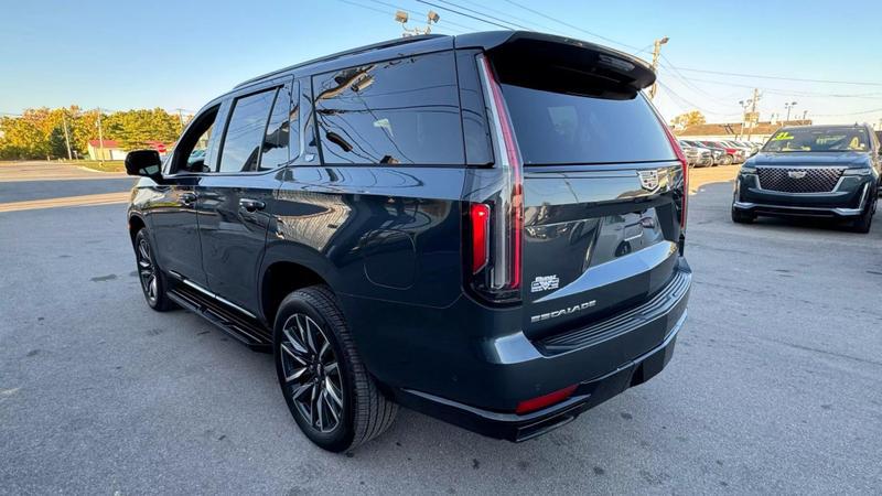 2021 Cadillac Escalade 4WD Sport