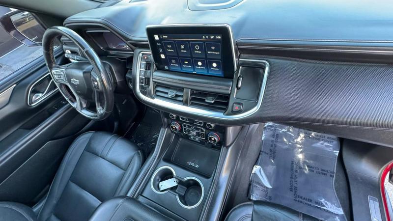 2022 Chevrolet Suburban 4WD RST